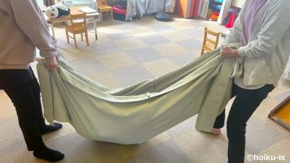 発達障害のある子に『シーツブランコ』を取り入れる目的・方法を解説