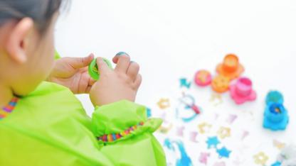 発達障害のある子に『スタンプ遊び』を取り入れる目的・方法を解説