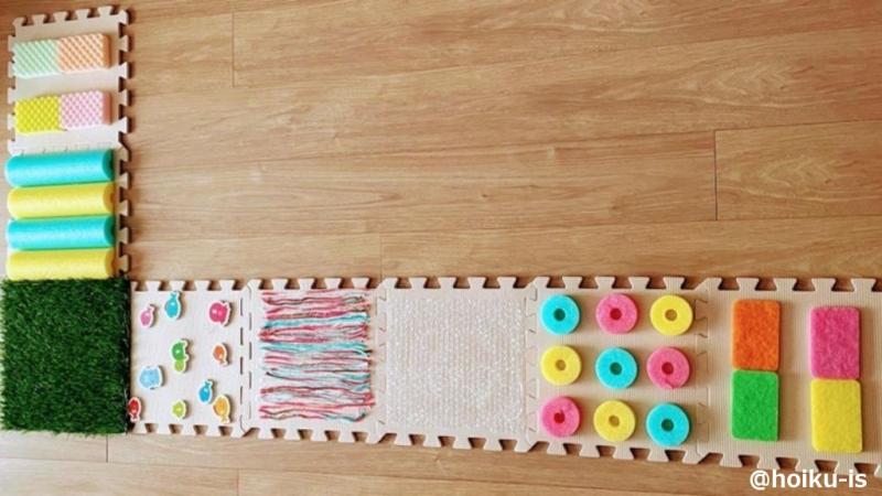 感覚統合おもちゃ】手作りセンサリーマット｜100円ショップのアイテム