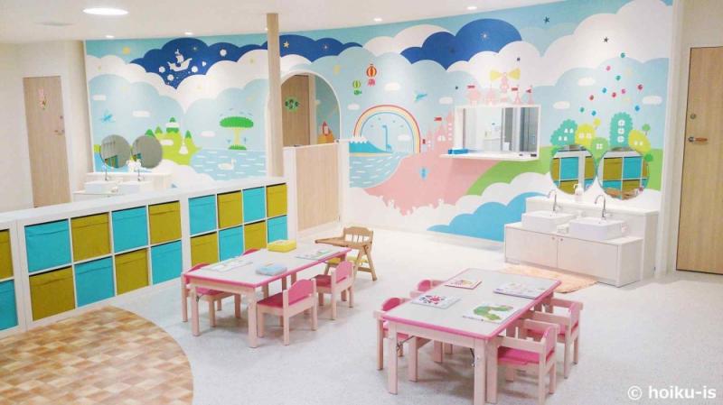 ピカピカの新しい保育園