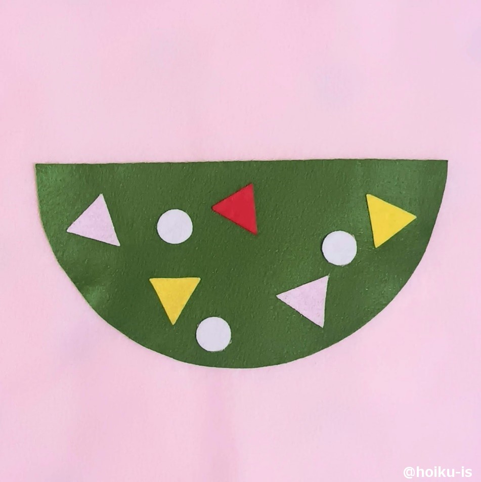 シールを張ったオーナメント