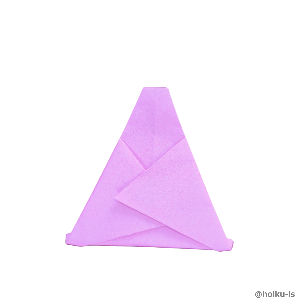 上の角と下の辺を折ります