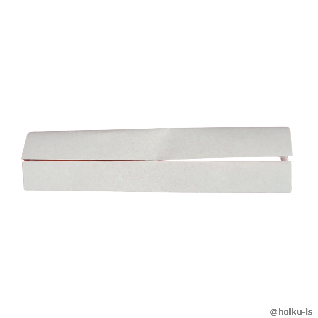 さらにもう半分に折る