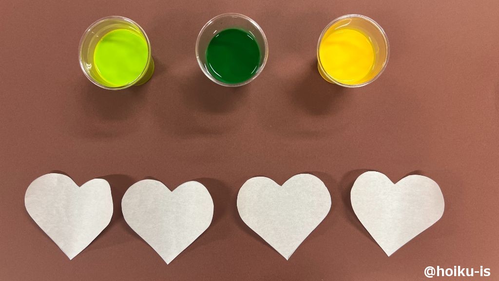 絵の具を準備する