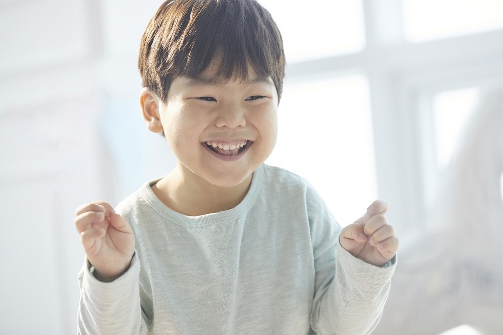 笑顔の4歳児