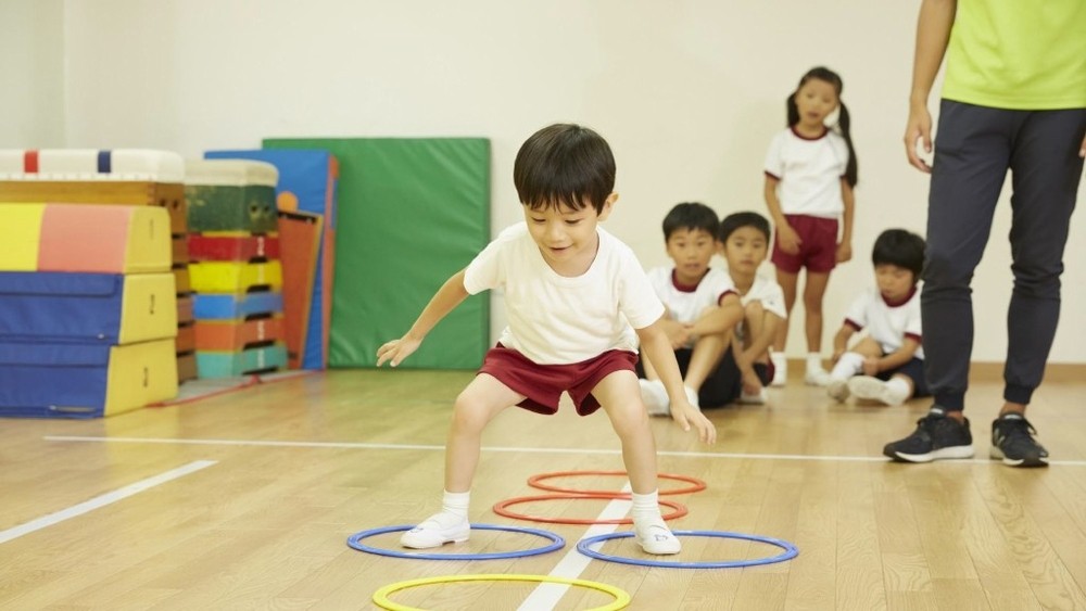 室内遊びにおすすめ！サーキット遊び7選｜保育士・幼稚園教諭のための情報メディア【ほいくis／ほいくいず】