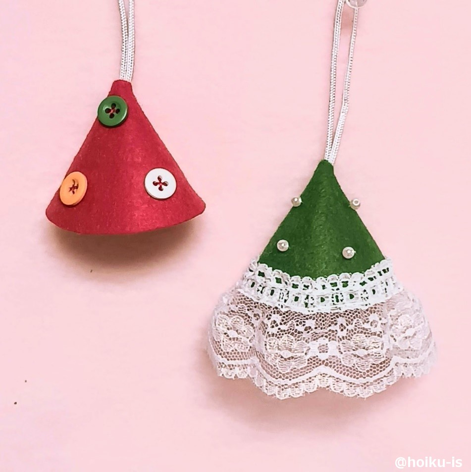 飾りをつけて完成したクリスマスオーナメント