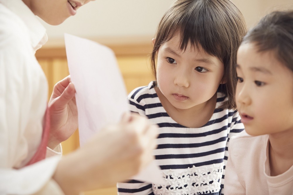 5歳児の発達過程と保育のポイントを解説|保育士・幼稚園教諭のための情報メディア【ほいくis/ほいくいず】