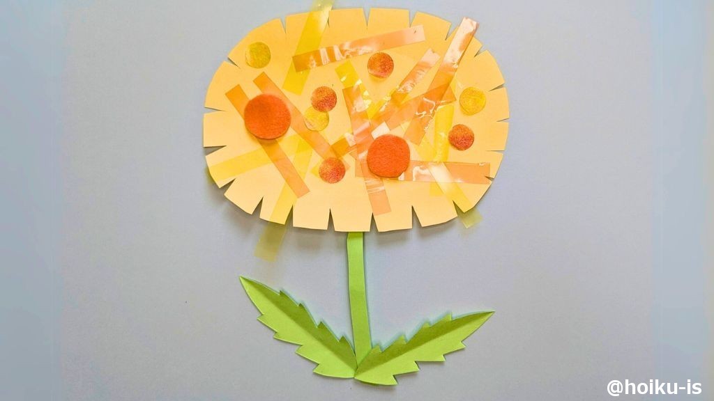 ④フェルトやシール貼りでぺたぺたたんぽぽ