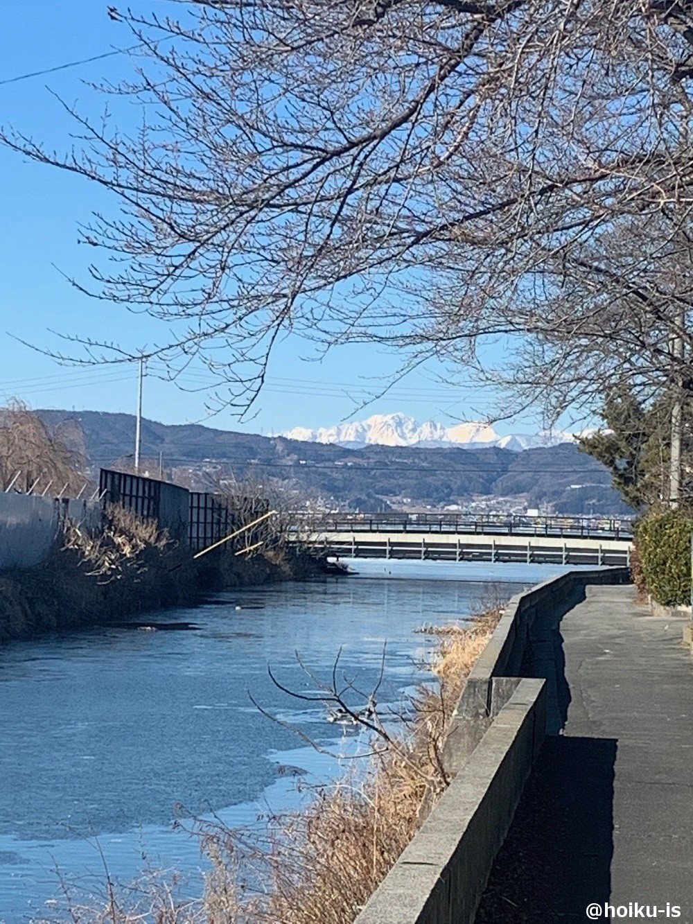 青空と橋