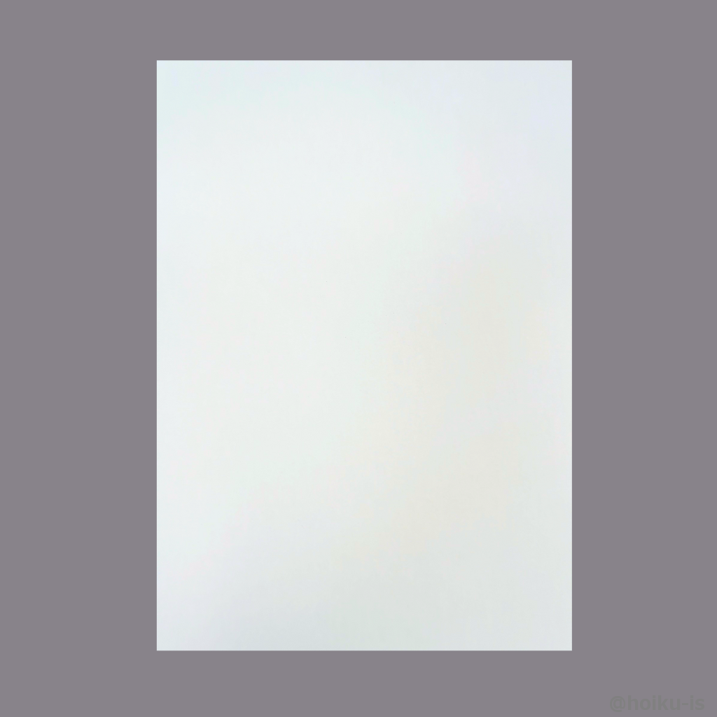 長方形の紙を用意します