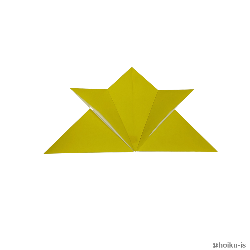 左側も同様に折る