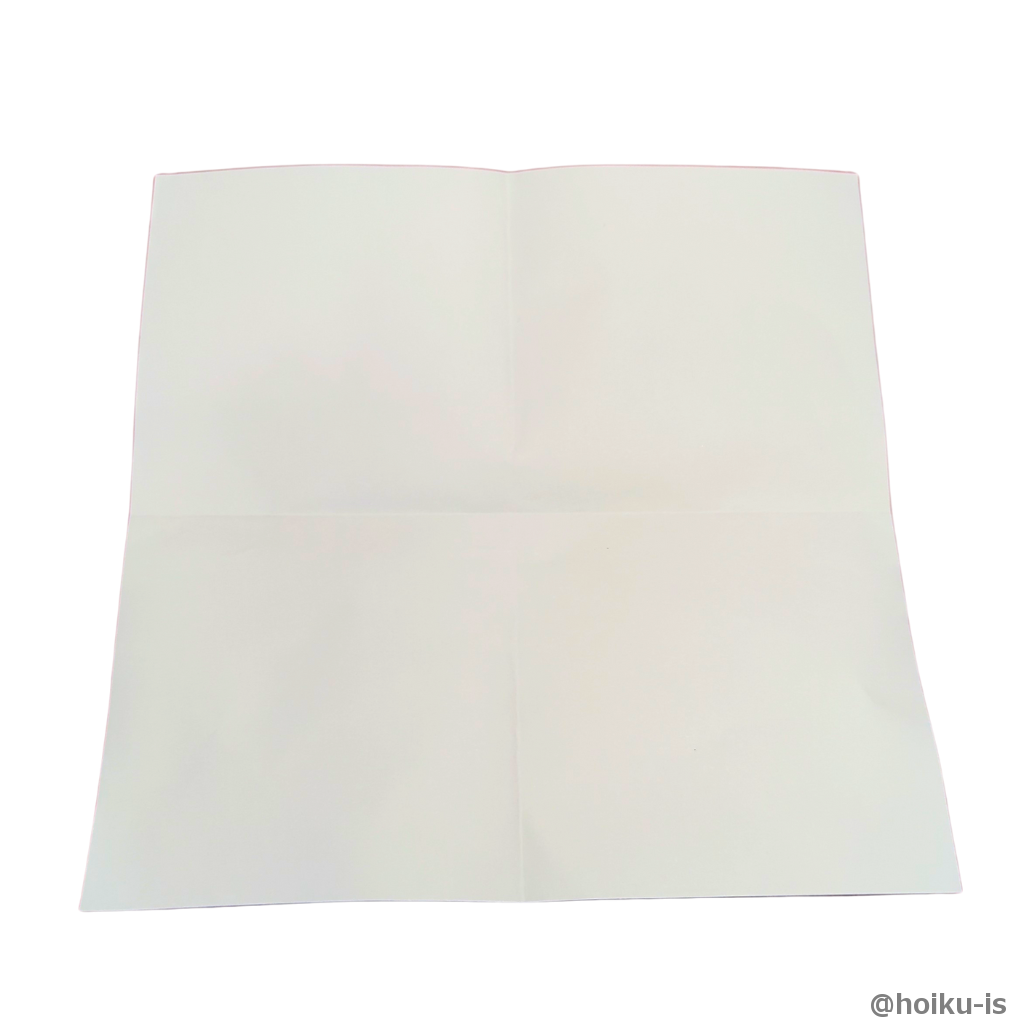 十字に折り筋をつける