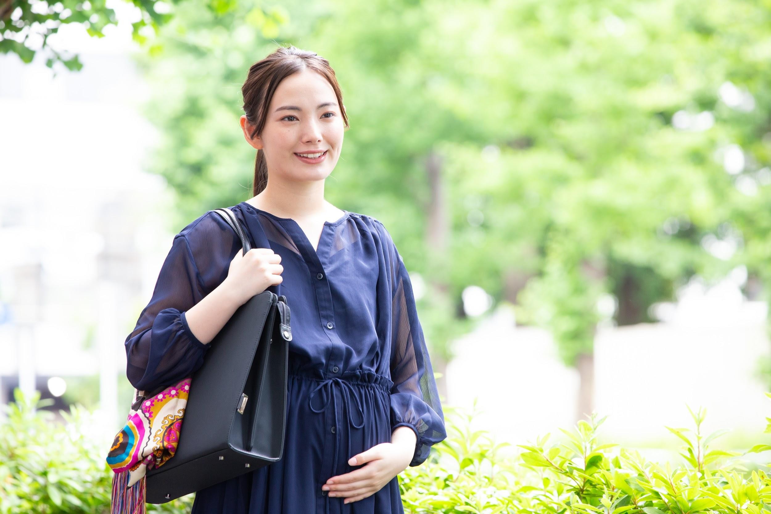 笑顔の妊婦さん