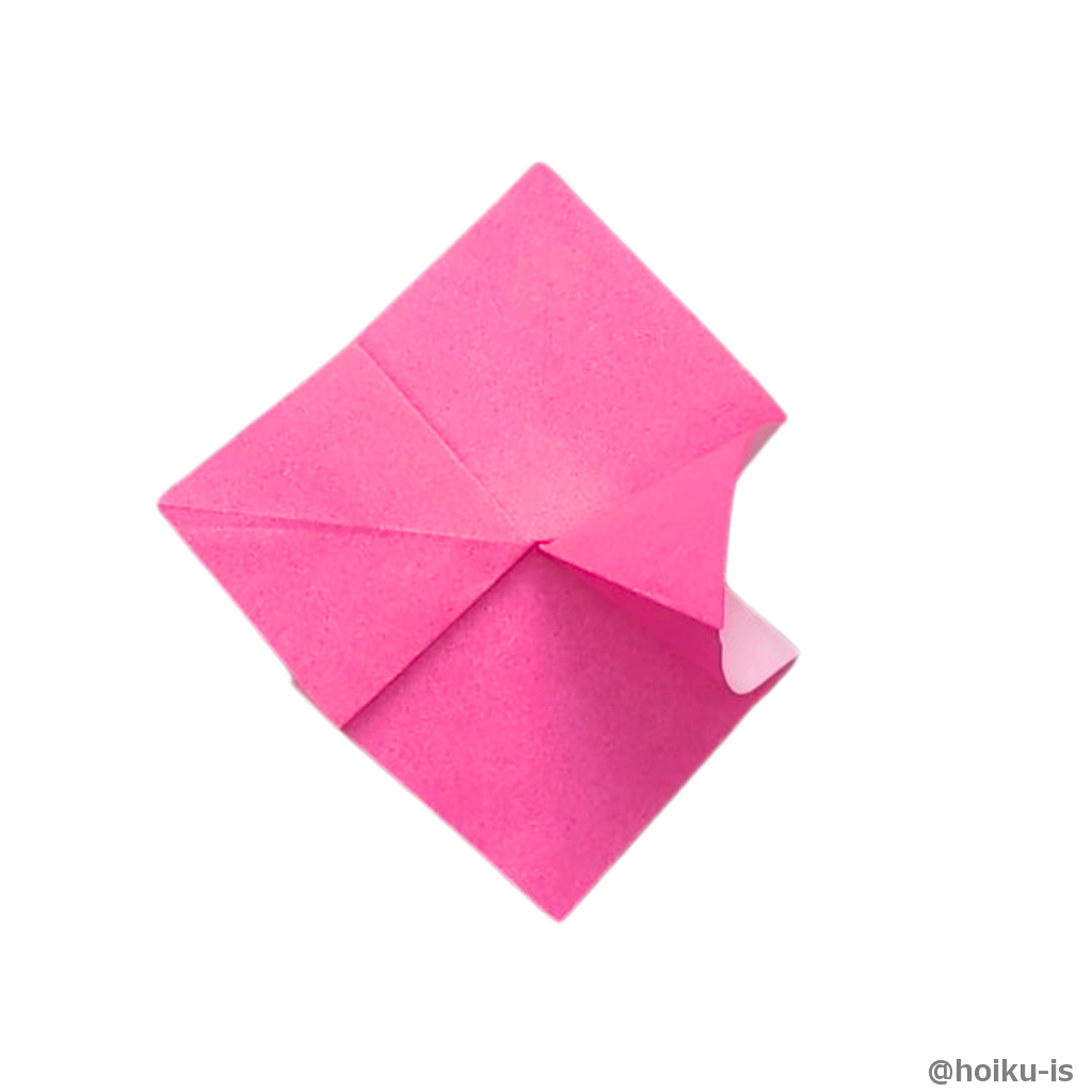 花びらが4枚になるように開く