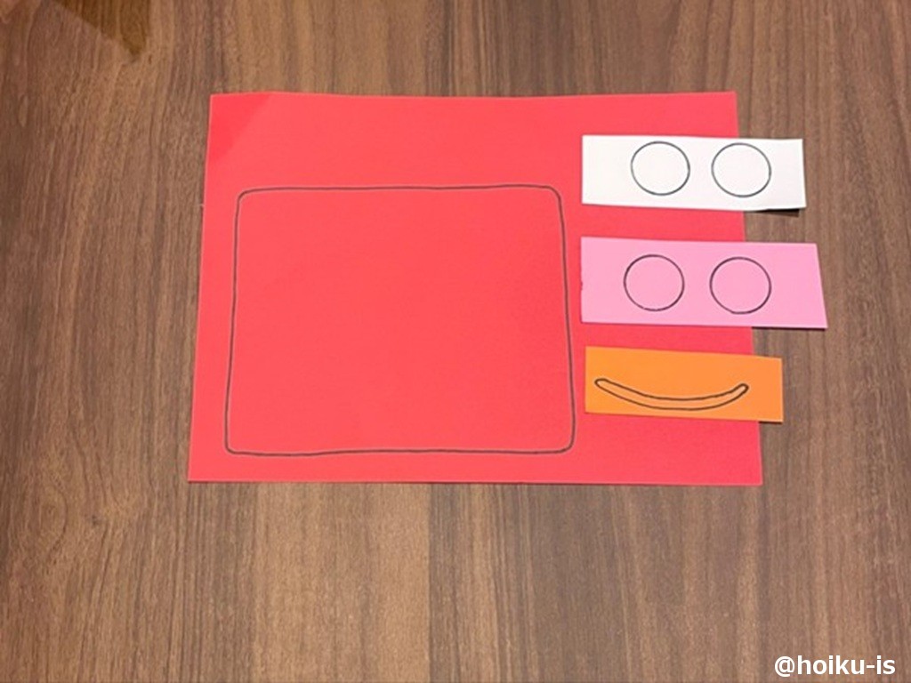 画用紙に下絵を描く