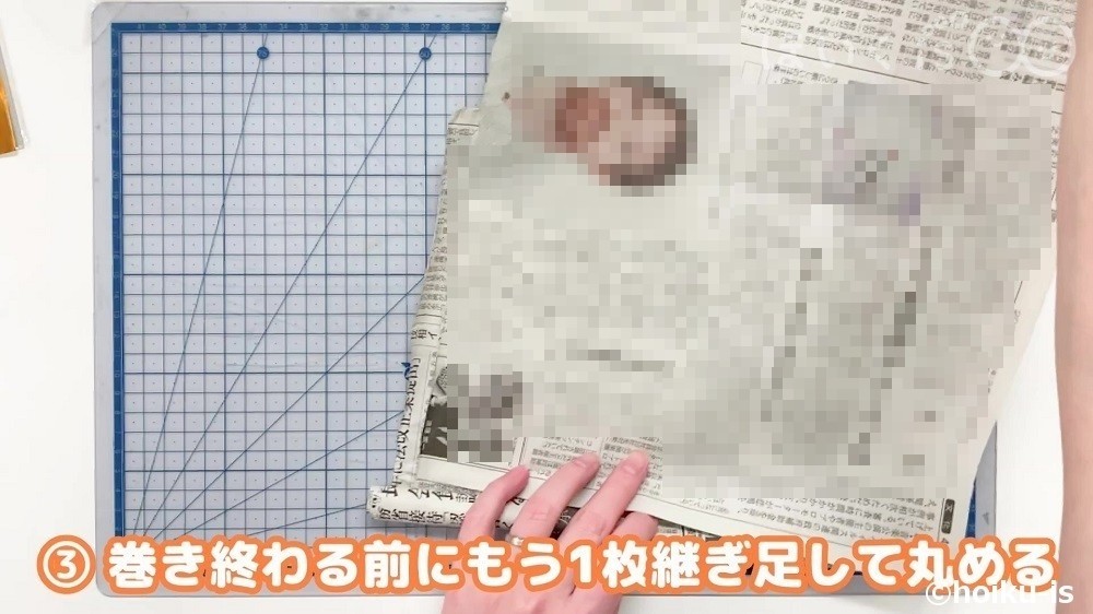 巻き終わる前にもう一枚継ぎ足して丸める