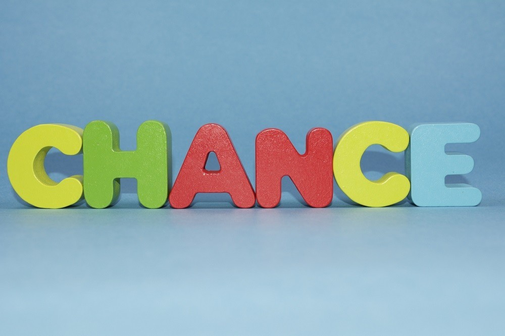CHANCEの文字をかたどった積み木