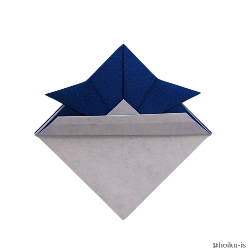 ⑥で折って余った部分を折る