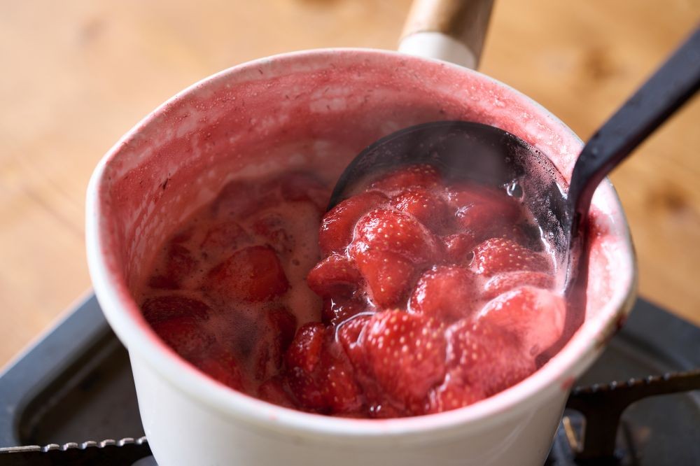 いちごジャム作り