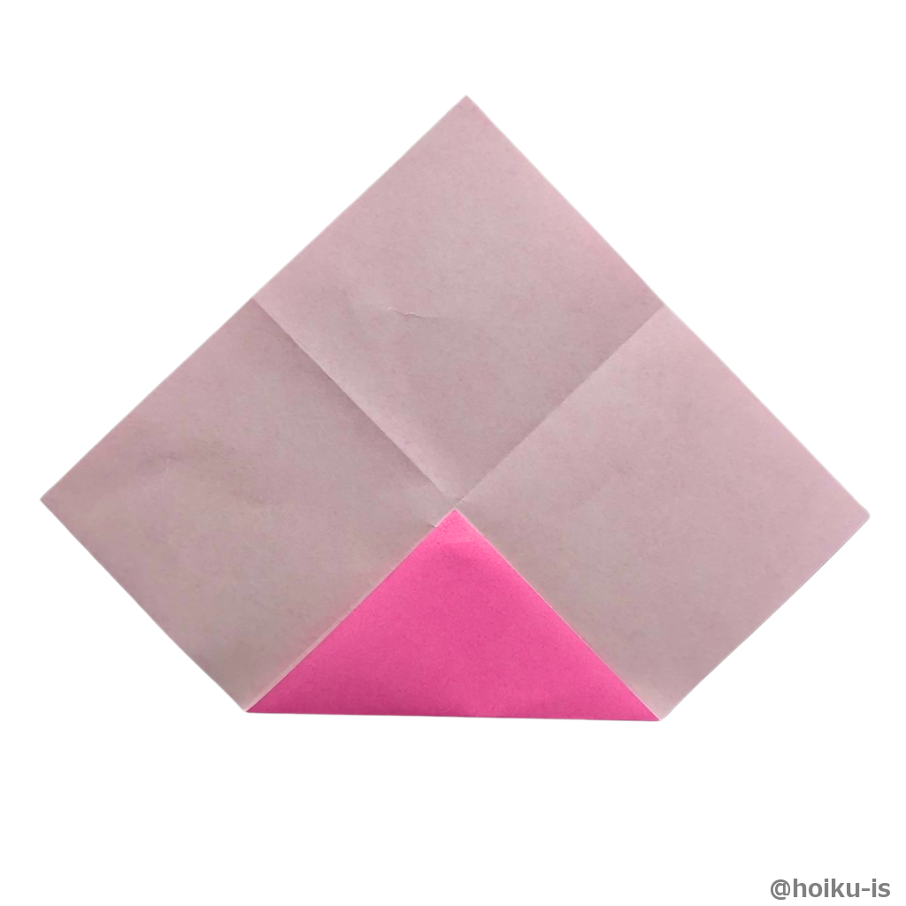 一度開いて、4つの角を中心に向かって折る