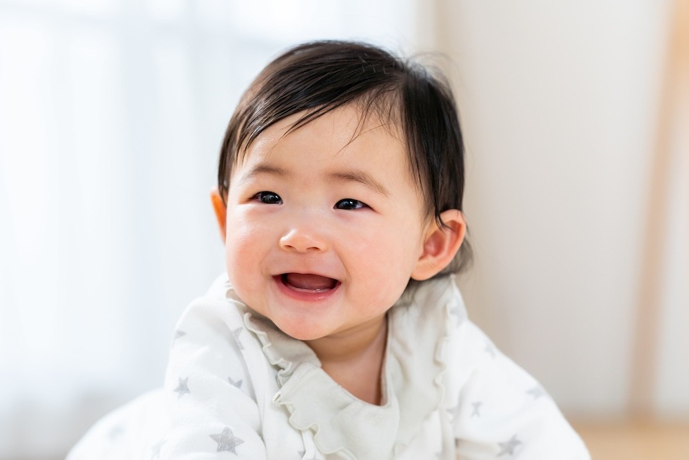 笑っている赤ちゃん