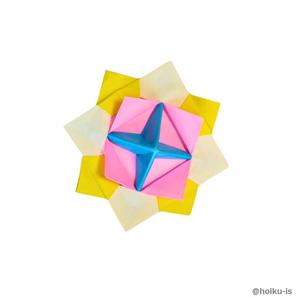 真ん中（ピンク）の対角線に持ち手（水色）を挟めば完成