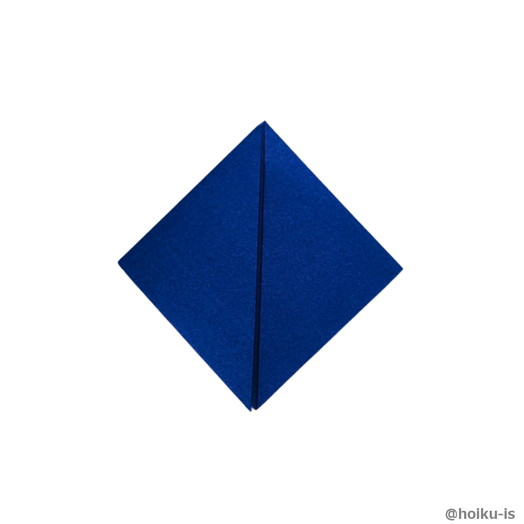 左右の角を下の角に向かって折る