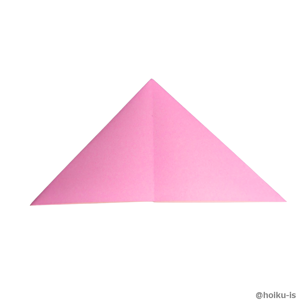 折ると三角形になります