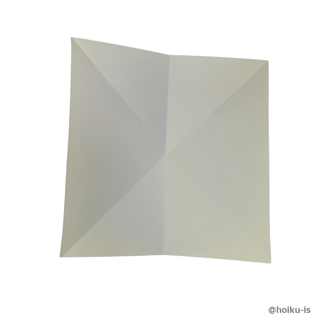 真ん中にも折り筋をつける