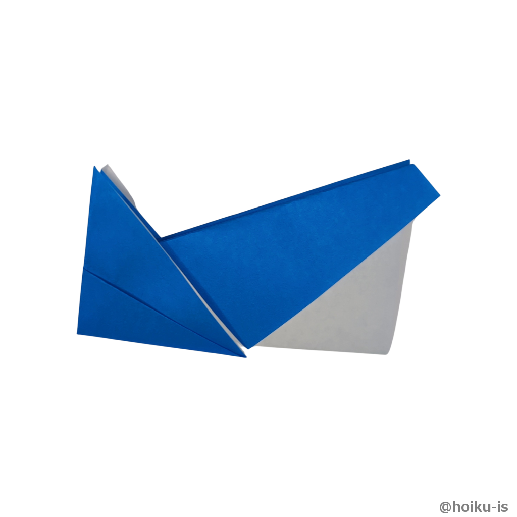 裏返して半分に折る