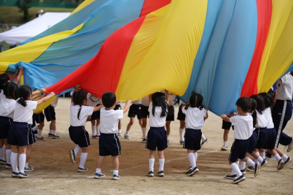 運動会のおすすめ競技40選｜年齢別に紹介｜保育士・幼稚園教諭のための情報メディア【ほいくis／ほいくいず】