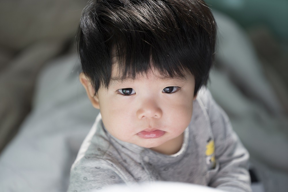 意志を表している男の子