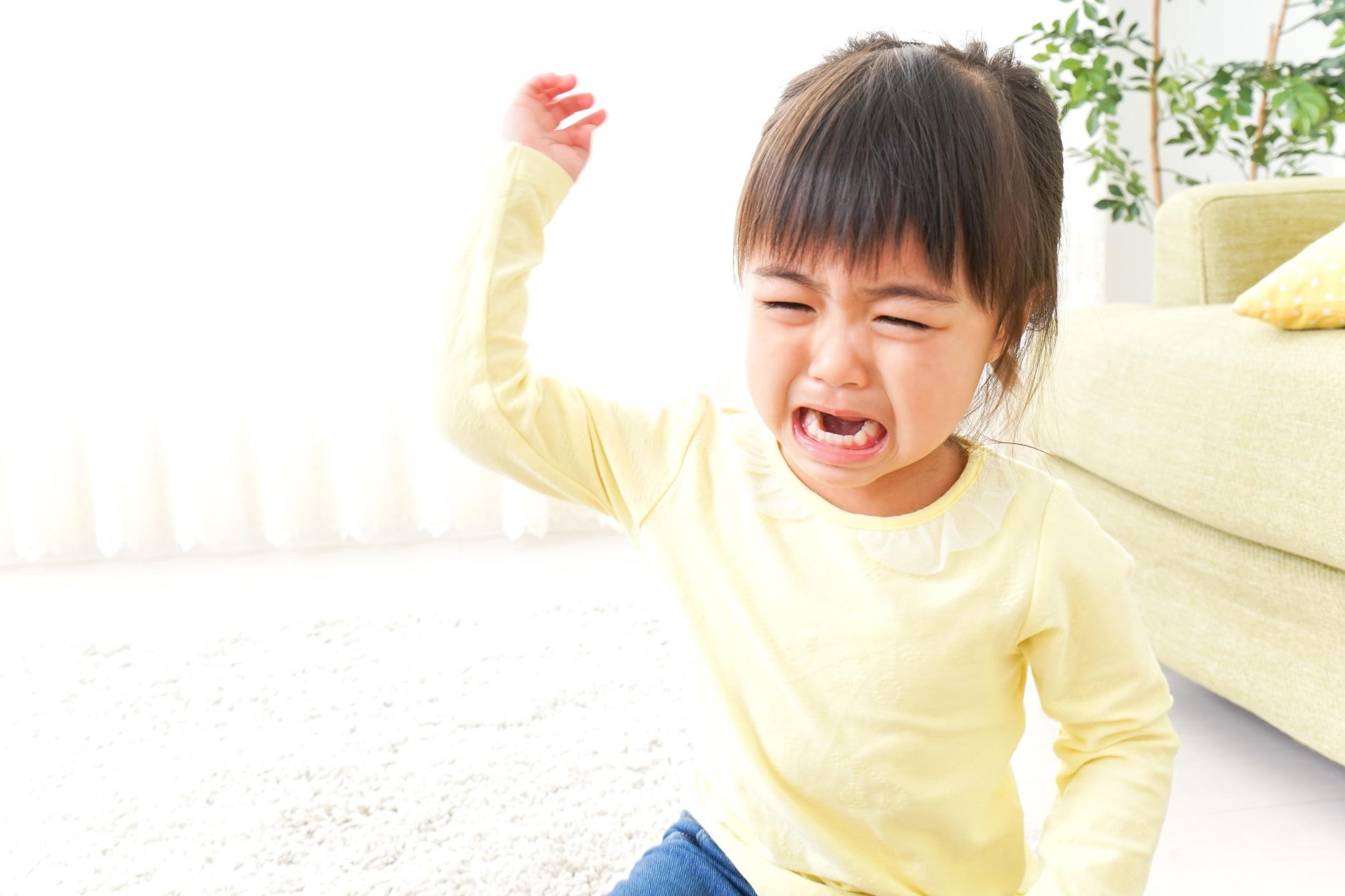 どうする 子ども同士の 噛みつきトラブル 保育士がとるべき対応とは 保育士 幼稚園教諭のための情報メディア ほいくis ほいくいず